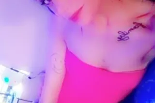 baddest babe on here legit all... - Image 4