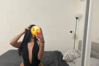 🥳🤩beautiful Colombian with big... - Image 1