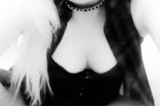 morning and afternoon special :) just see me solo or see me with a friend i have with me today. (2 girl special) - Image 12