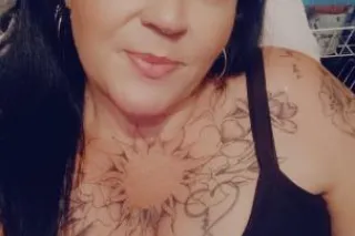 cum join me.. 6ft , green eyed... - Image 2