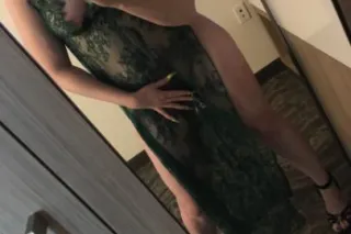 Albino Hottie Ready For OUTCAL... - Image 1