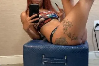 2 girl ava 😍 Monica Capris Pro... - Image 1