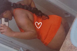 top notch chick 🥰 pretty big b... - Image 3