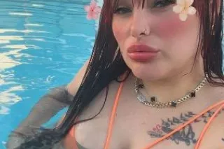 LATINA CALIENTE HOT 🔥🔥HAY PAPI... - Image 2