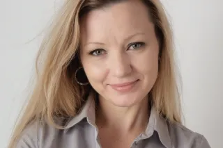 Not your average distraction!!... - Image 2