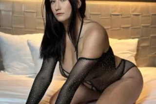 sweet and petite - 24 - Image 3