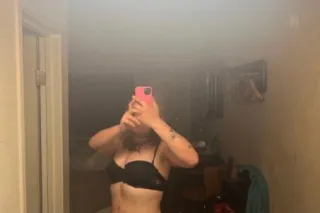 ** Sat.12/28.CINCY 45237.OUTCALL ONLY! "Pick me up or Uber/Lyft me" FS w/multi pops.Avail for CarPlay/PublicPlay as well. ** REAL PAYING CLIENTS NEEDED ASAP! Come have some #AdultFun w/this TIGHT PRETTY PINK SQUIRTER! - Image 6