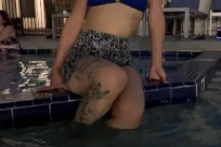 Petite Latina spinner, w perfe... - Image 1