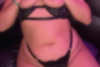 sexy thic latina mami , big booty 💦 IN TOWN FOR WEEKEND - Image 5