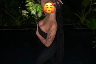 Petite Upscale Bombshell❤ Habl... - Image 2