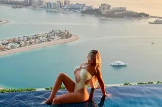 sexy girls - 25 - Image 1