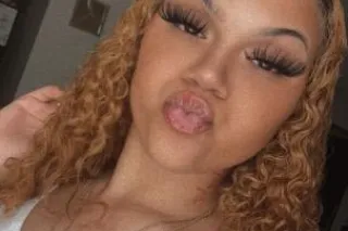 Freaky Facetime Fun 👅 Pretty L... - Image 3