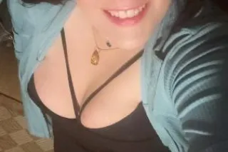 Sexy, Seductive, Nymfo MILF w/ DDD All Natural Tiddies! - Image 8