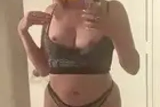 🥳🧁IT'S MY B-DAY! I GOT THE CAK... - Image 1