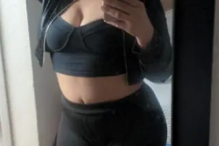 Sexy Light Skin - 30 - Image 4