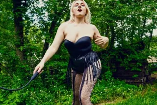 FemDommeKatt- Goddess Dominatr... - Image 1