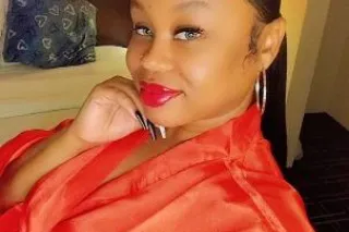 Upscale Freak Back In Jackson ... - Image 4