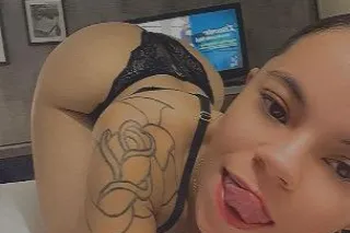 Petite treat back in town! Dont miss me!! ❤🤍🩷 - Image 6