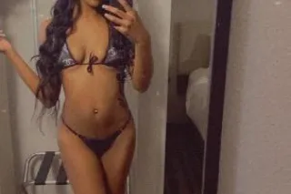 Slim & Curvy ; 5”5 pretty face... - Image 3