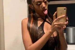 All Natural Sexy N Petite 💫🤤 R... - Image 2