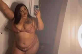 5⃣⭐ CARMEL BEAUTY🤩 AVAILABLE N... - Image 1