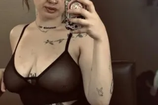 BACK IN TOWN 💦😘 - 22 - Image 4