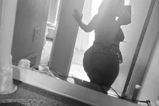 NOT HERE FOR LONG BABES✈😻 - 23 - Image 1