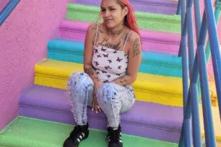 Pretty and petite, with small ... - Image 2