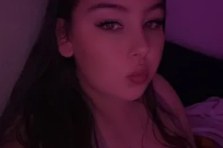 NEW IN TOWN come see me and th... - Image 2