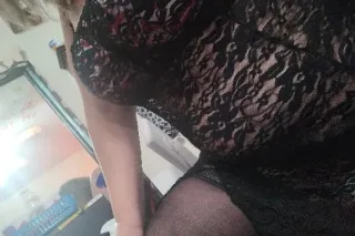 CALL ME HANDSOME IM IN UR TOWN RIGHT NOW - Image 4