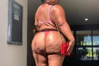 BABY IM HORNY WANT SOME PUSSY FACETIME ME - Image 3