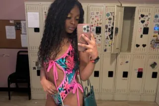 👑CREOLE Beauty Bombshell💋 THRO... - Image 2