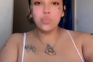 Sexy latina Looking for fun pl... - Image 3