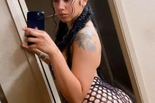 Outcall Available - Image 1