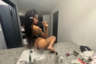 Young Tight Creamy Pussy🔥FaceT... - Image 2