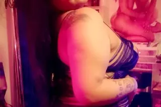 Ladybugs Girlfriends Experience - Image 10