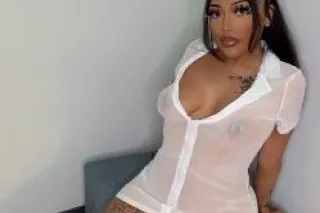 IM BACK 🛣FEELING SICK BABY 👩🏼⚕... - Image 4