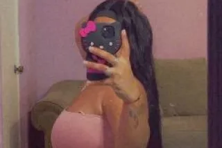 DEEP THROAT BIGG BOOTY FREAK😈👅... - Image 2