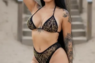 Hermosa latina con ganas de un... - Image 2