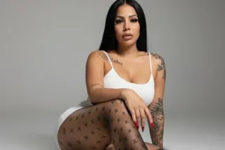 Hermosa latina con ganas de un... - Image 1