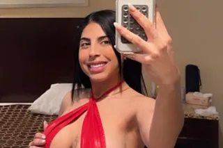 Hola mis amores soy Nahomy nue... - Image 2