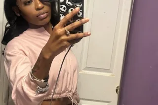 Cum see me or ill cum see you ... - Image 1