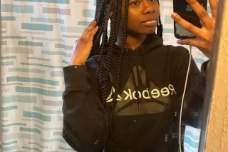 Sweet 21-Year-Old, Caring & Available - Image 4