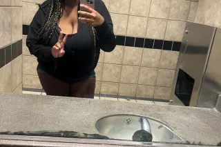 THICK AND TIGHT CUM GET RIGHT😍... - Image 2