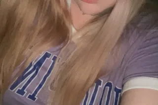 Want me 👉 Sub on FANSLY and DM... - Image 3