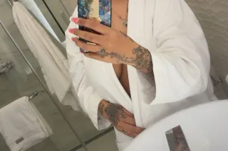 Sexy Exotic Erotic Woman - 27 - Image 1