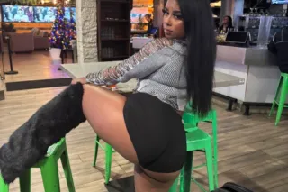 exotic baddie 🍑💦🫦 - Image 5