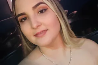 New girl in town - Image 1