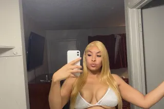 ready at your request Bella th... - Image 4