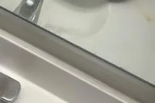 100% discreet - 27 - Image 1